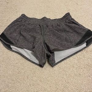 lululemon hottie hot shorts